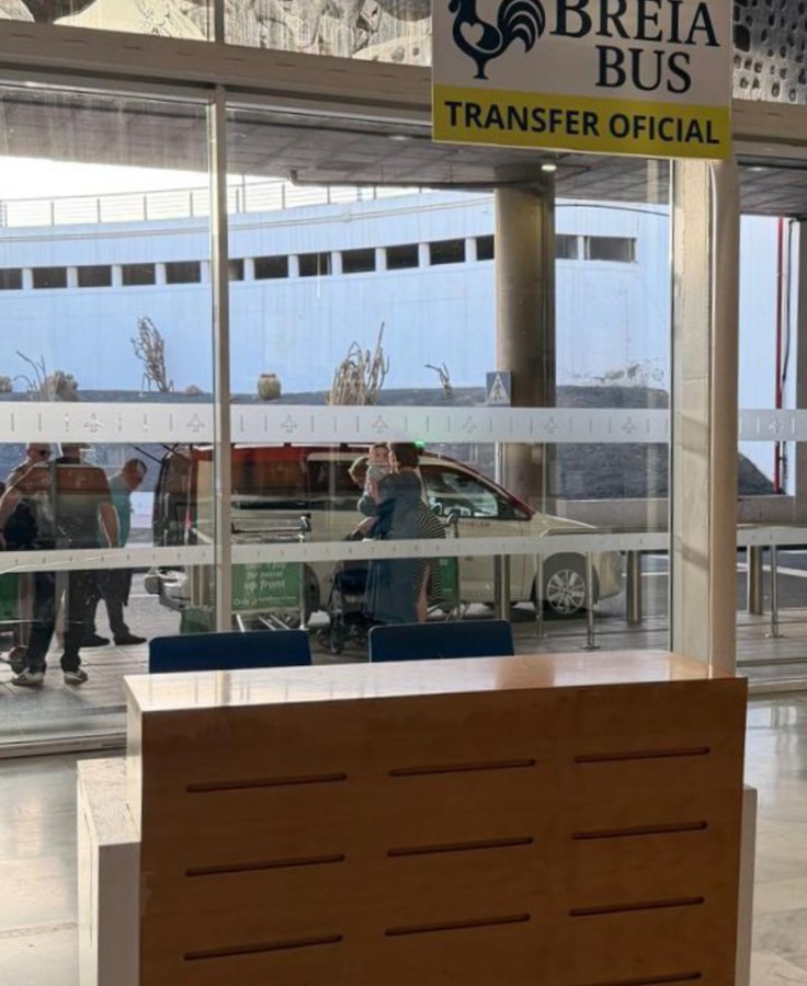 Breia Bus official transfer meeting point at Lanzarote Airport